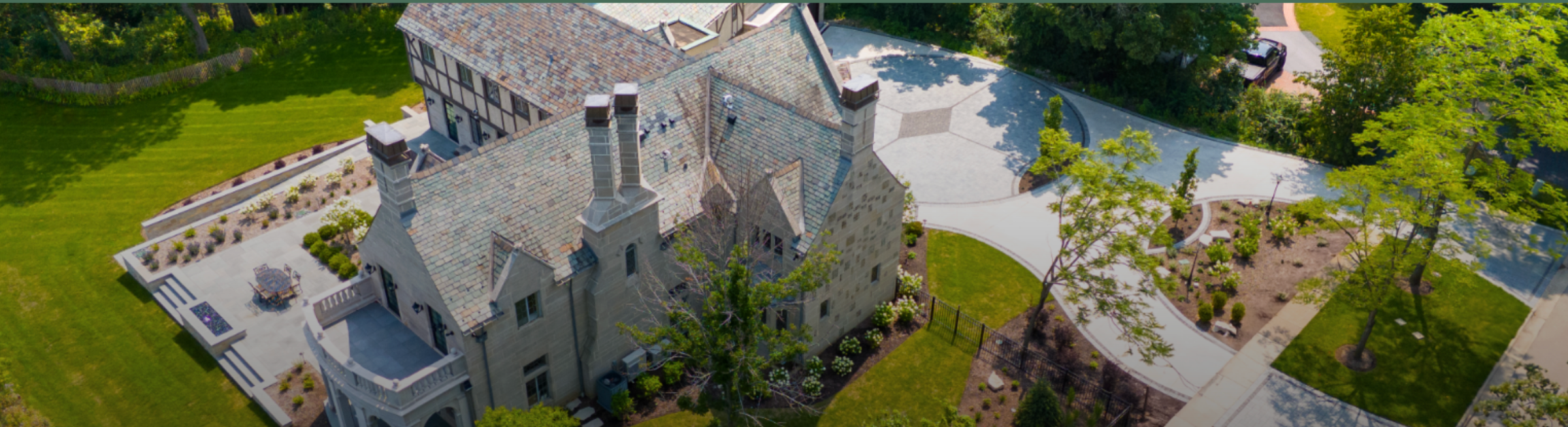 Custom luxury home built by A.M. Woodland Construction, general contractor in Mundelein, Illinois